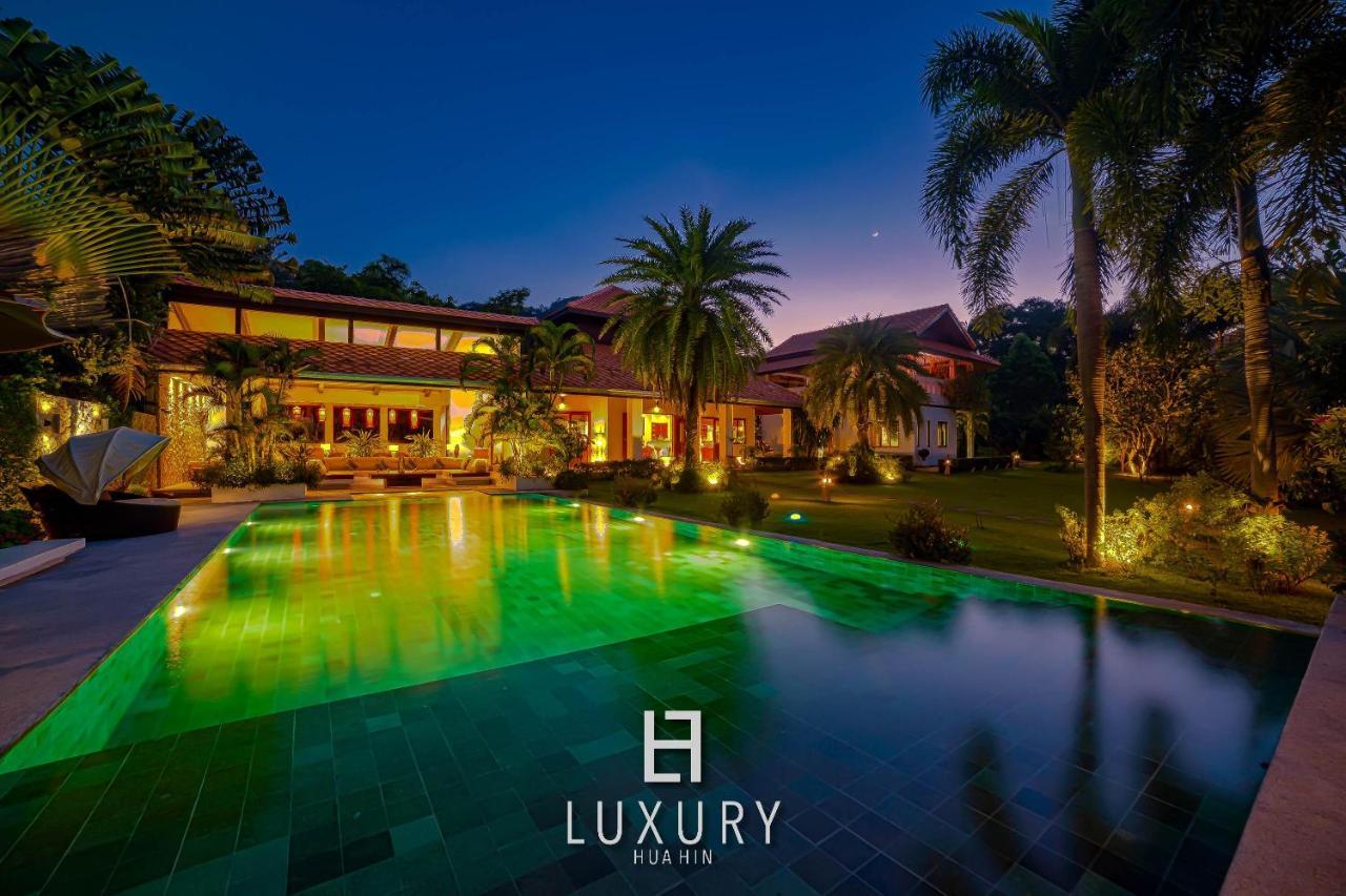 5 Bedroom Bali Style Mansion Wl2 HHQ Exterior foto