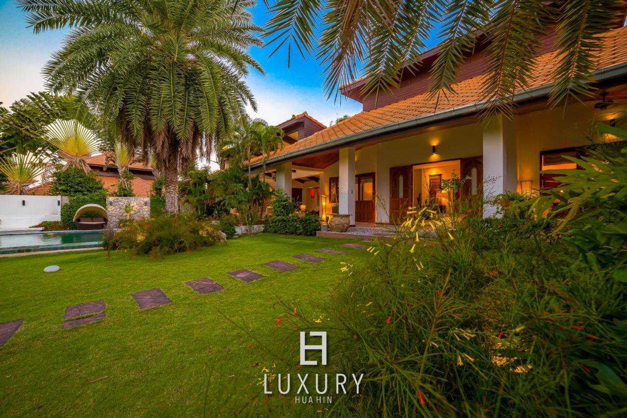 5 Bedroom Bali Style Mansion Wl2 HHQ Exterior foto